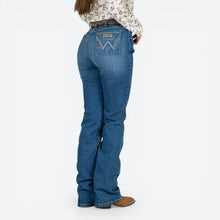 Cargar imagen en el visor de la galería, Jeans Dama Wrangler High Rise Corte Bota Mod.112381291